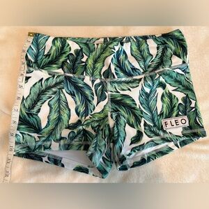 FLEO Shorts